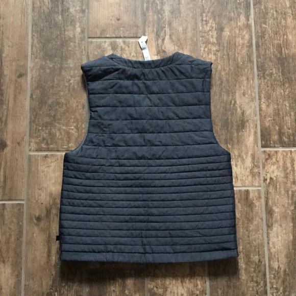 LULULEMON Light Bright Reflective Reversible Vest Size XS - Picture 8 of 12